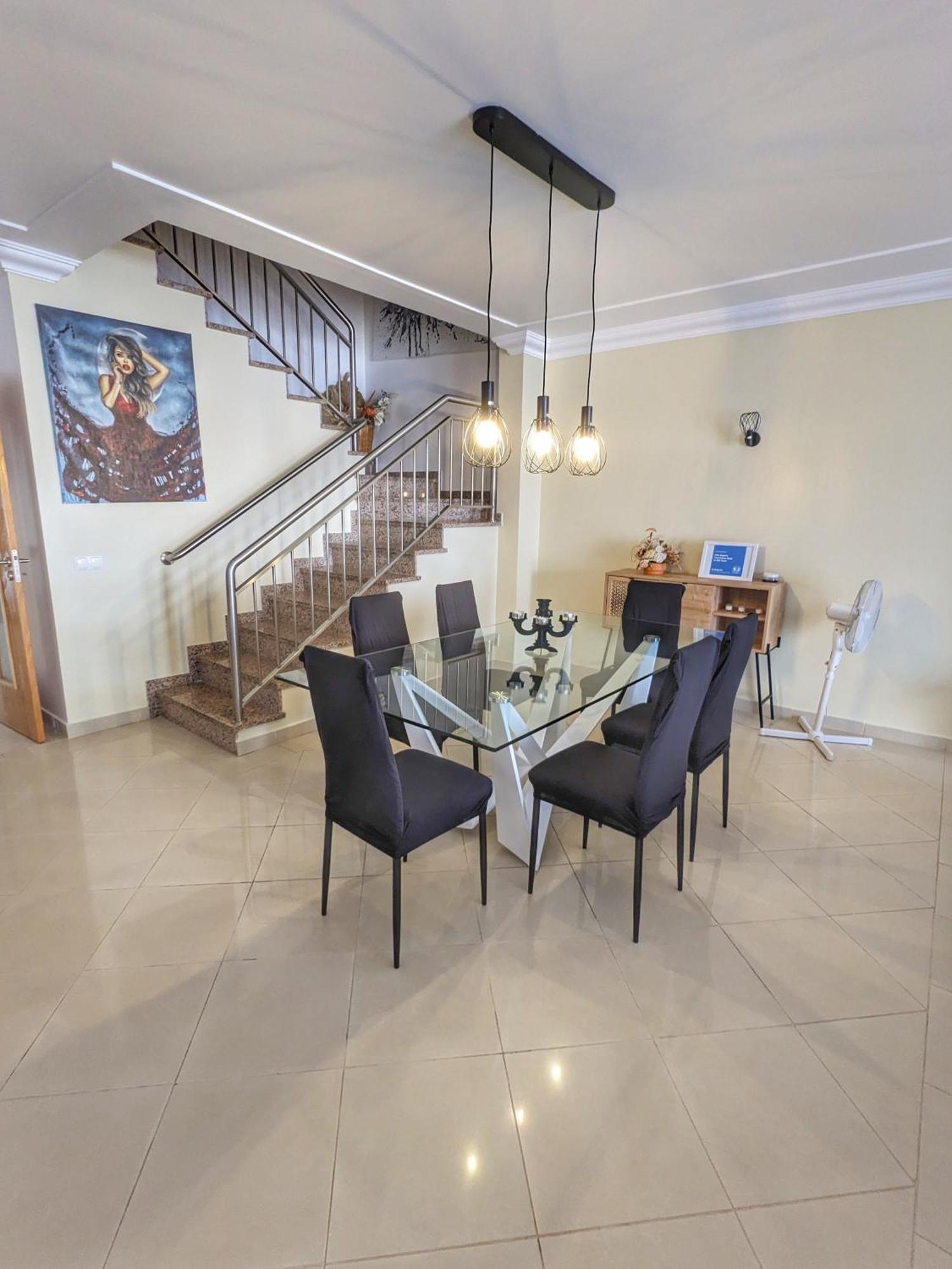 Farm Village- Townhouse 2 Mins From Old Town אלבופיירה מראה חיצוני תמונה