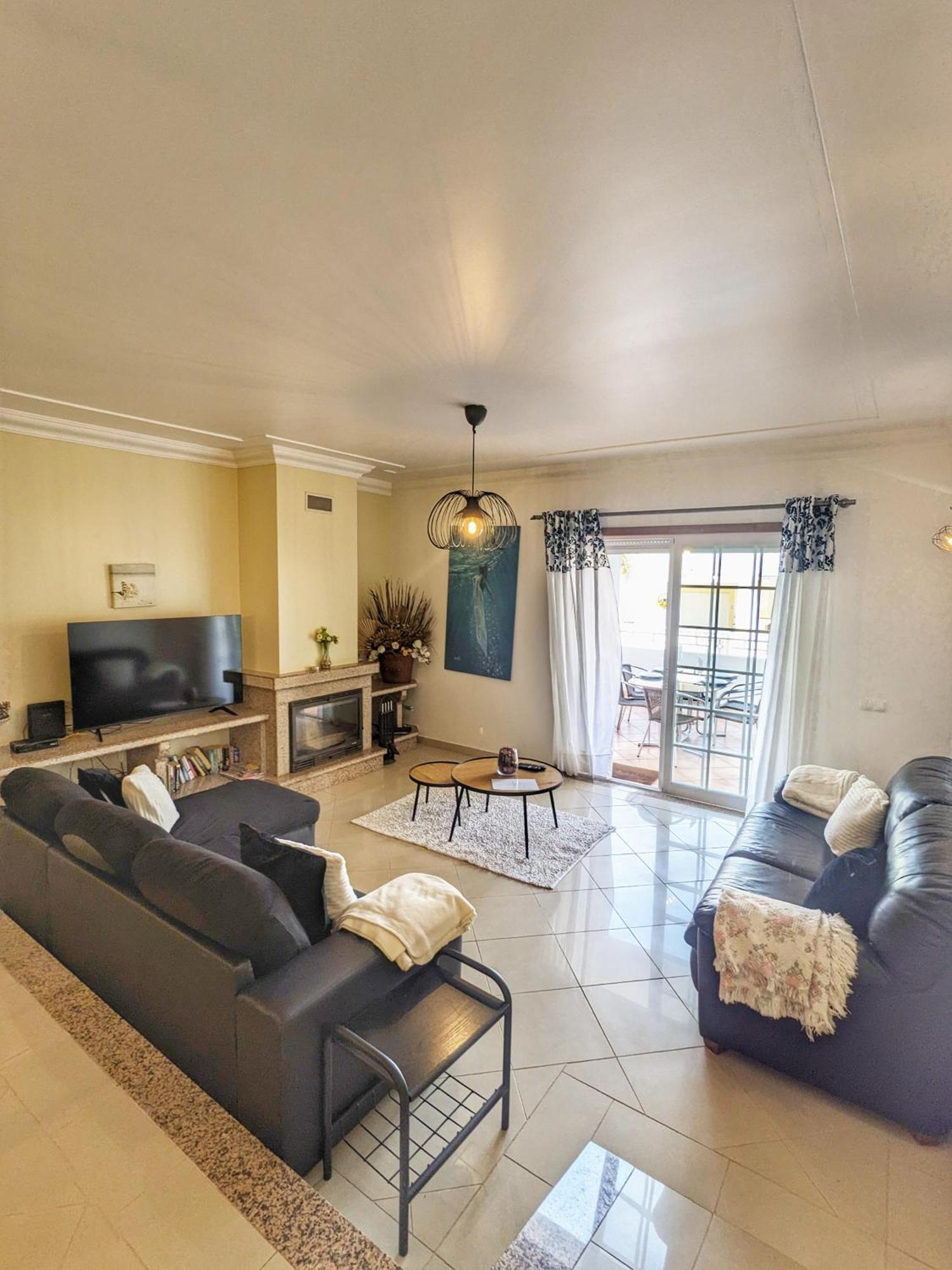 Farm Village- Townhouse 2 Mins From Old Town אלבופיירה מראה חיצוני תמונה