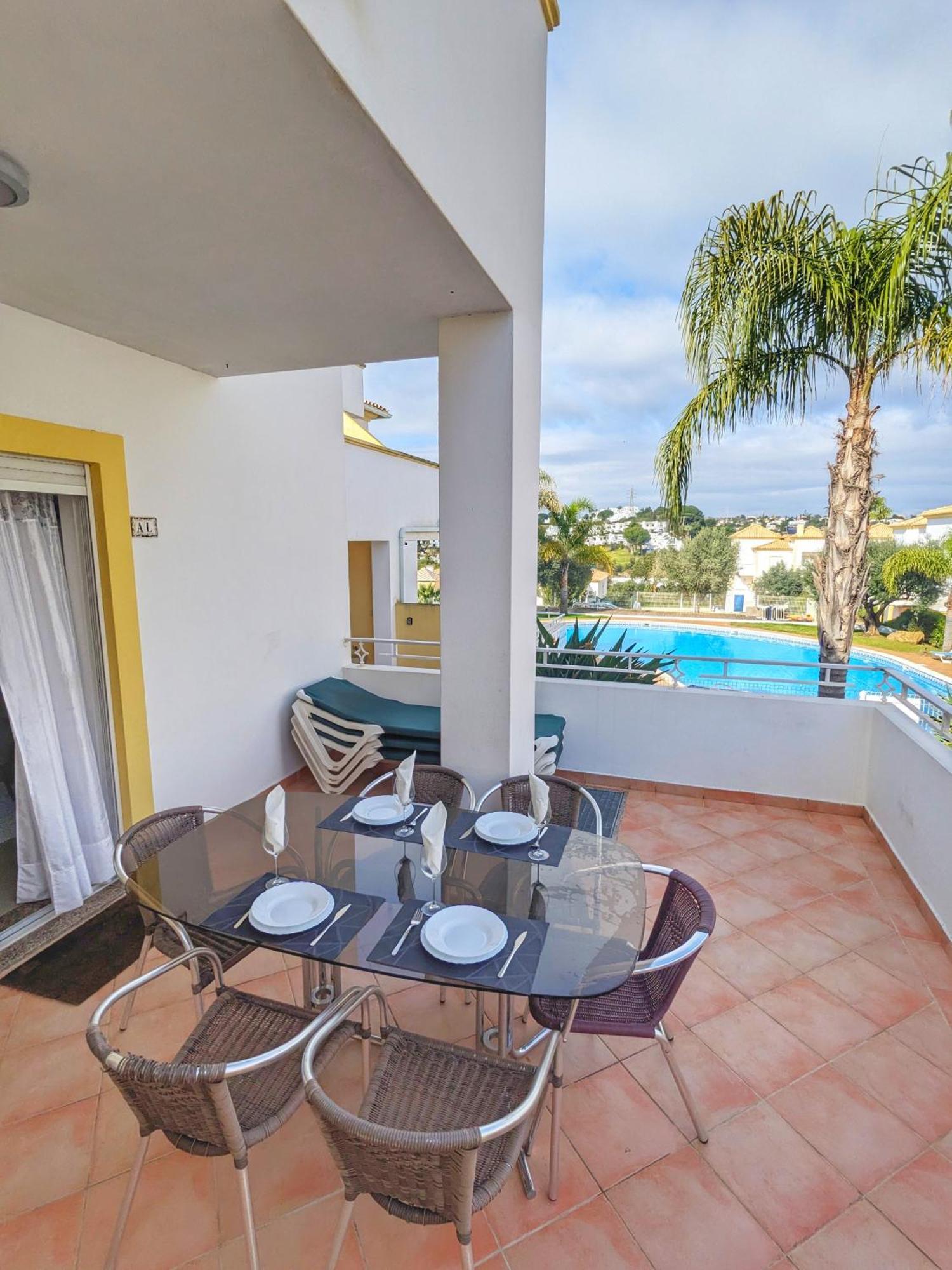 Farm Village- Townhouse 2 Mins From Old Town אלבופיירה מראה חיצוני תמונה