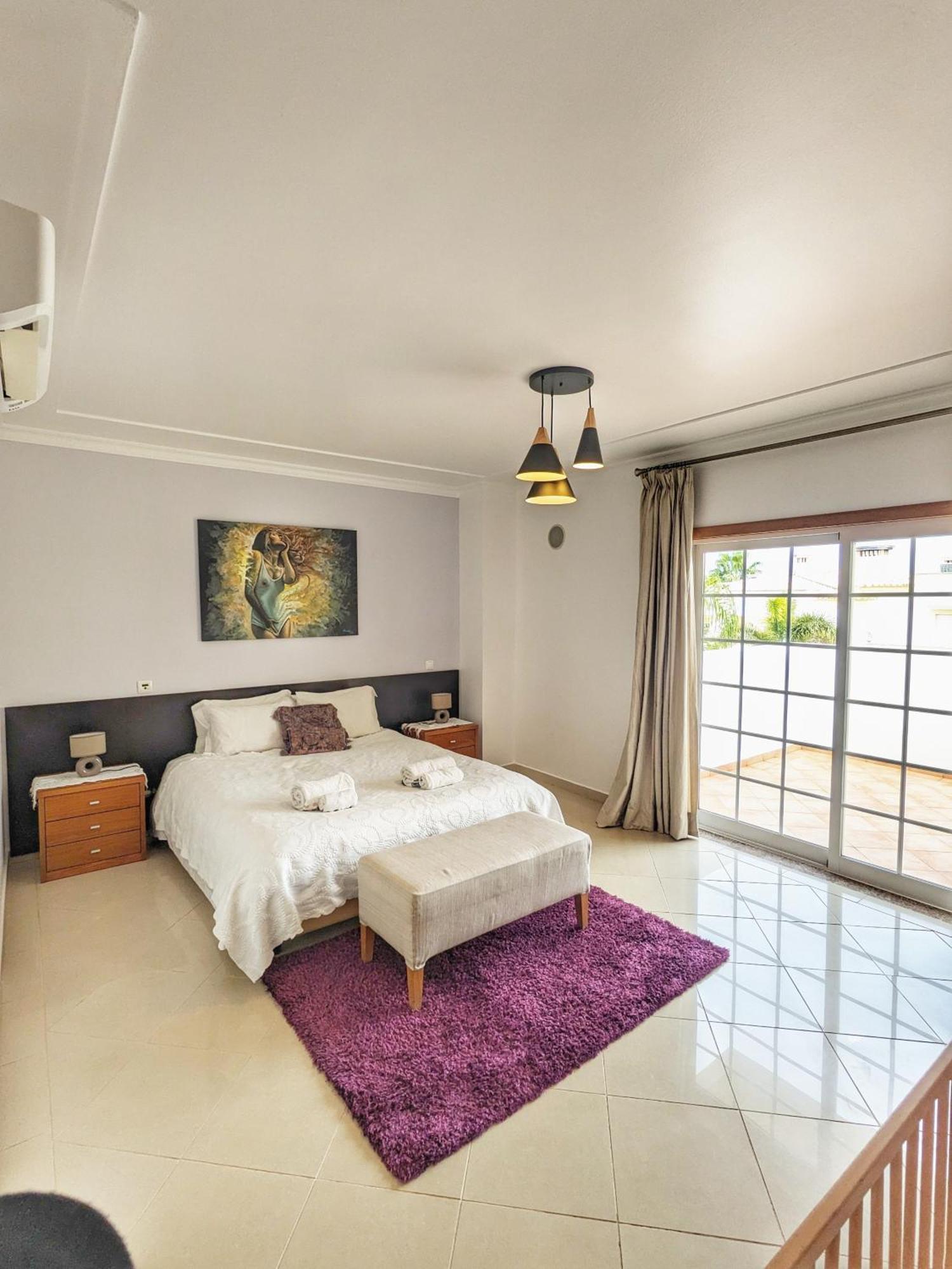 Farm Village- Townhouse 2 Mins From Old Town אלבופיירה מראה חיצוני תמונה